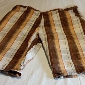Men's Stylish Plaid Shorts in Brown and Orange